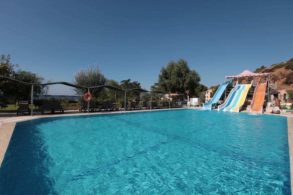 Club Yali Hotels & Resort Ґумулдур Екстер'єр фото