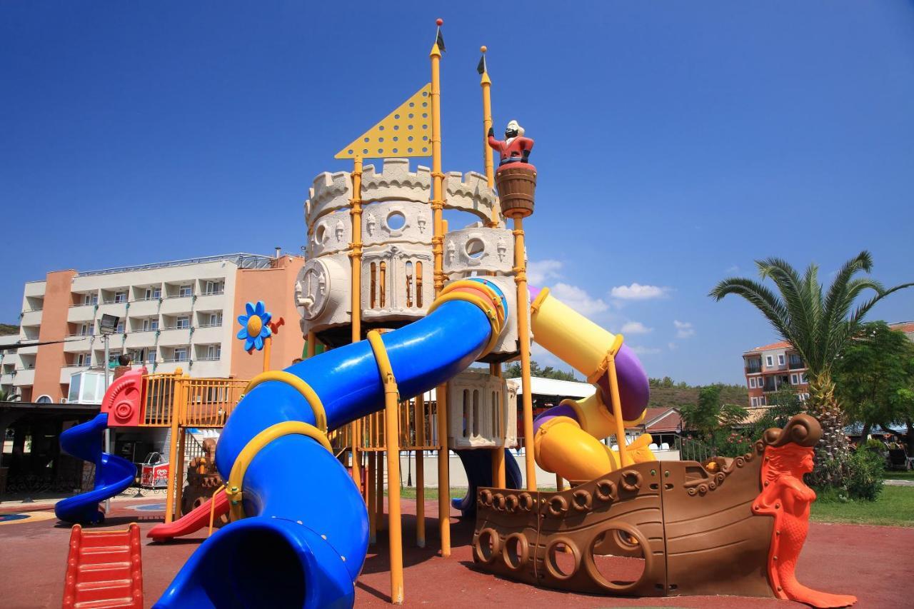 Club Yali Hotels & Resort Ґумулдур Екстер'єр фото