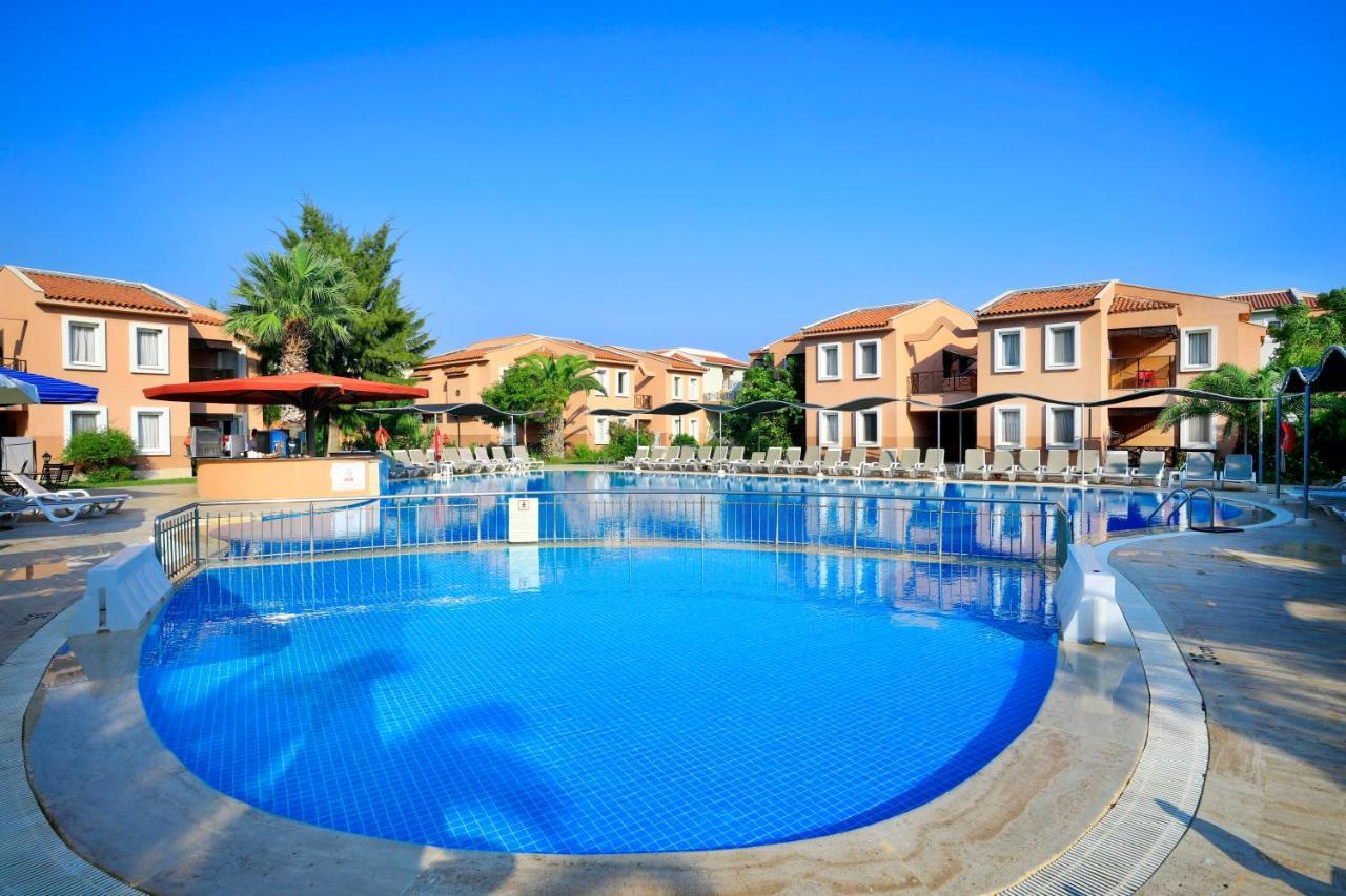Club Yali Hotels & Resort Ґумулдур Екстер'єр фото