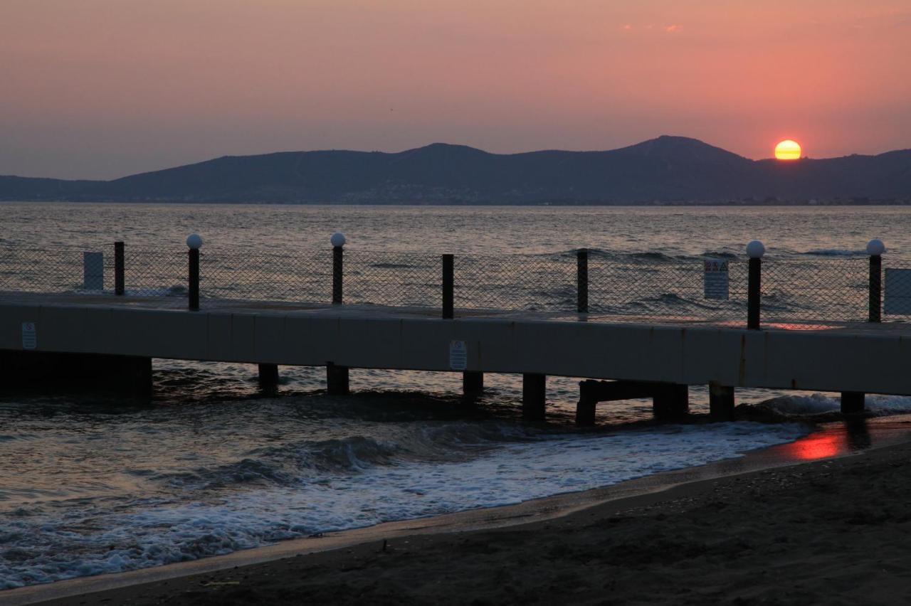 Club Yali Hotels & Resort Ґумулдур Екстер'єр фото